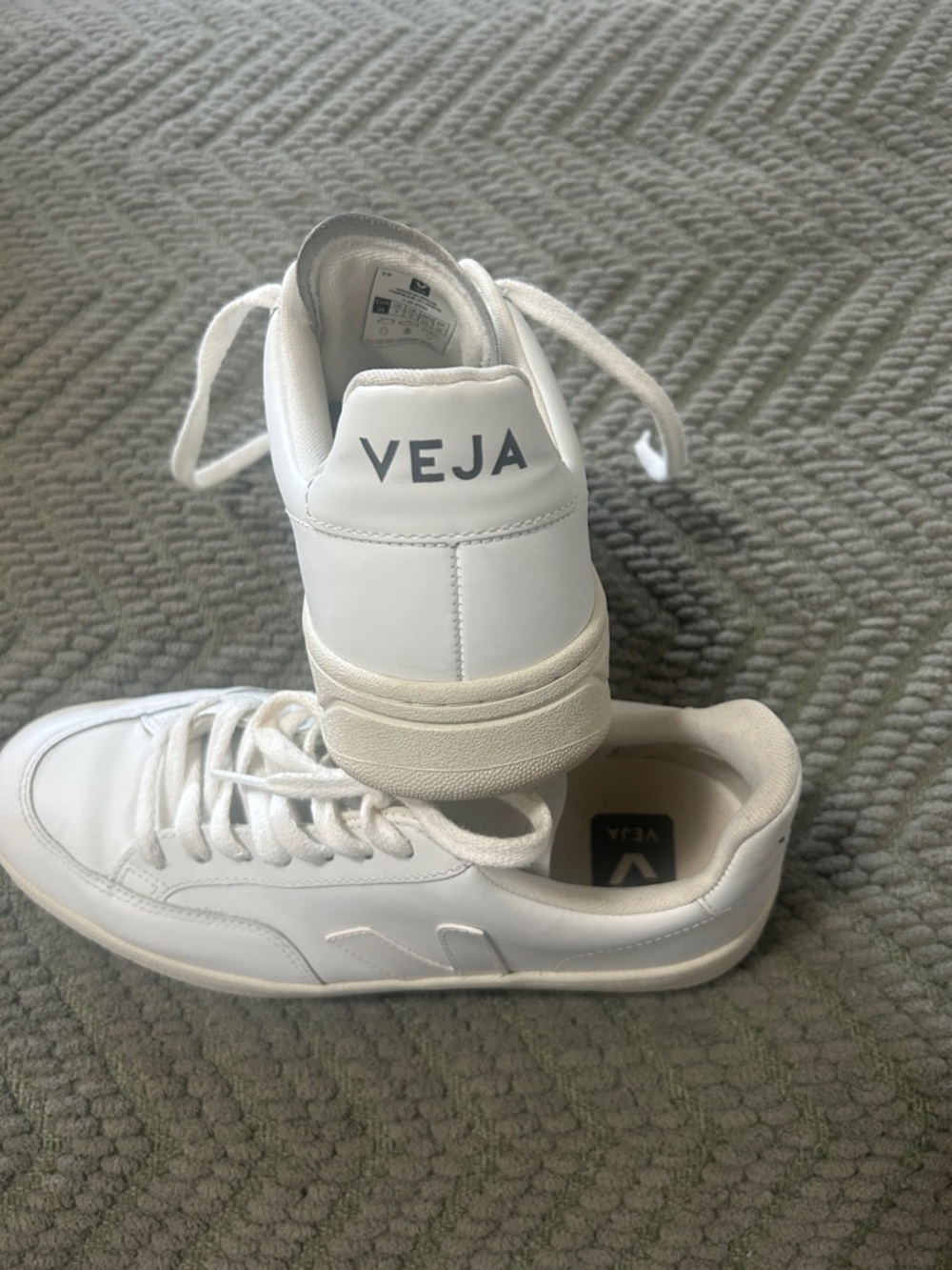 VEJA Women’s V-12 Leather Sneakers – Extra White – Size 38 / US 7